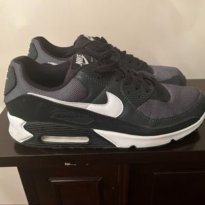 NIKE AIR MAX 90 - SIZE 14